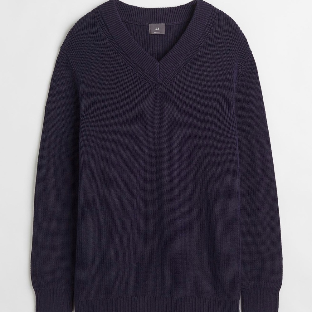 H&M Regular fit V neck Sweater